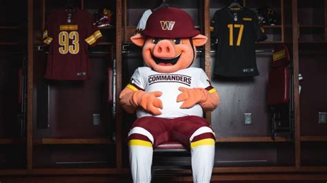 Washington Commanders unveil new hog mascot - ESPN