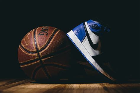 fragment design x Air Jordan 1 Retro High OG - Release Reminder ...