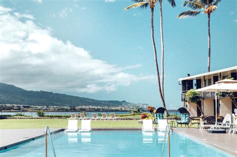 Maui Seaside Hotel: Pool & Spa Day Pass Kahului | ResortPass