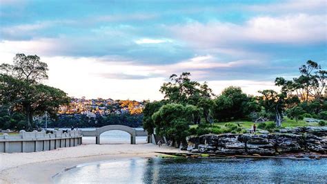 A Guide to Balmoral Beach to Take You From Sunrise to Sunset - Concrete Playground