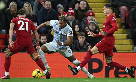 Tsimikas deemed 'absolutely brilliant' in Liverpool win over Wolves