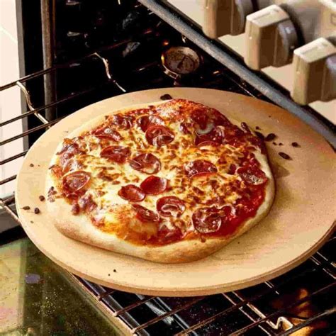 How to Use and Clean Pizza Stone – Eataholix