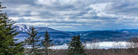 The Best Winter Hikes and Trail Walks in the Lake Sunapee Region