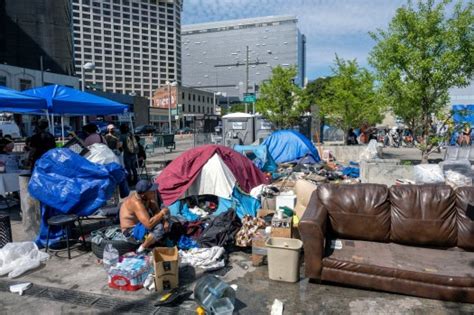 LA council backs ban of homeless camps within 500 feet of schools, but ...