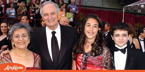 Alan Alda's Time with 8 Grandkids Gives Him 'The Most Pleasure' — He ...