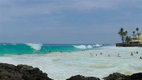 5 -09-15 Beach Slamming Waves- Kailua Kona, Hawaii - YouTube