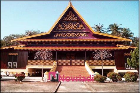 Gambar Rumah Adat Sumbawa – cari