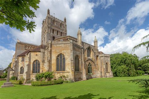 Tewkesbury Abbey Photograph by W Chris Fooshee | Fine Art America