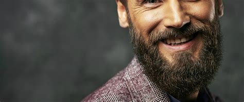 8 Best Beard Growth Products To Maintain Your Lush Manly Mane