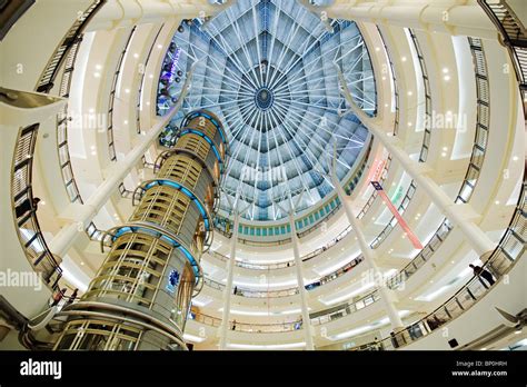 Petronas towers interior hi-res stock photography and images - Alamy