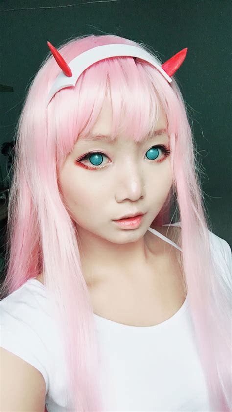 Zero Two cosplay by HazelBoaMiki | Zero two cosplay, Cosplay, Cosplay makeup