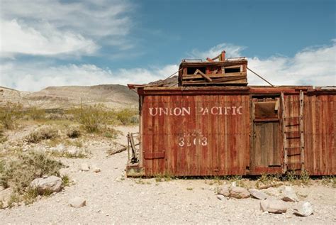 Top 10 Eerie and Abandoned Ghost Towns in the US to Visit