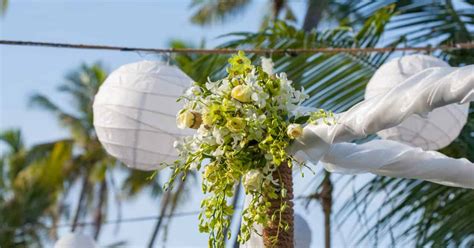 These Ideas for Wedding Arches with Lights Really Dial Up the Wow Factor