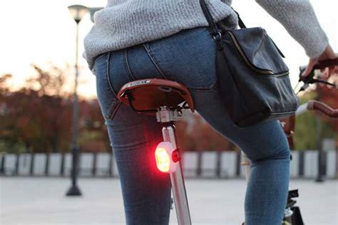 Rayo Bluetooth Bicycle Tail Light | Gadgetsin
