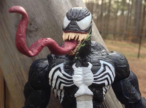 Marvel Select Venom Figure Review (Diamond Select Toys) - Marvel Toy News