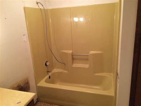 Can a fiberglass tub be resurfaced? - Total Bathtub Refinishing/Tub Reglazing Service