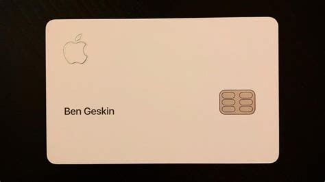 Apple Card Shows Up In The Flesh With Its Minimalist Design - SlashGear