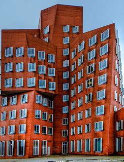 Düsseldorf, Medien Hafen, Neuer Zollhof (office buildings… | Flickr