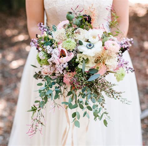31 Amazing Spring Wedding Bouquets Ideas You Will Love | WeddingInclude | Wedding Ideas ...