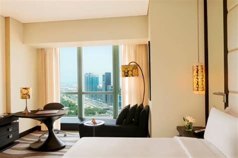 Sofitel Abu Dhabi Corniche - Rooms & Suites