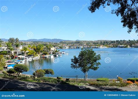 Lake Mission Viejo in Orange County California Editorial Image - Image of boating, saddleback ...