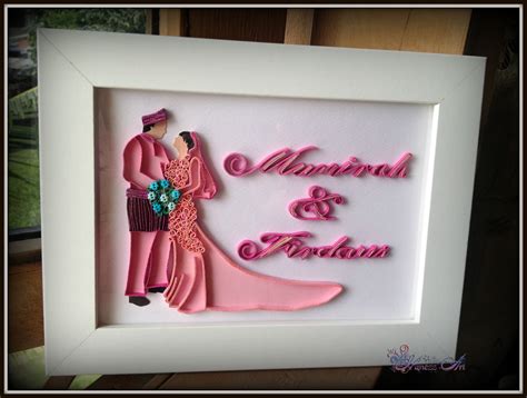 Hanezz Art: Frame: Pinky Newlyweds