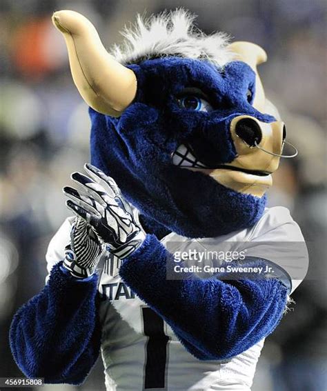 Aggies Mascot Photos and Premium High Res Pictures - Getty Images