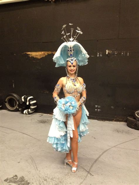 vegas showgirl jubilee - Google Search | Vegas showgirl, Showgirl costume, Showgirls