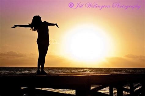 For Photographers: How to Photograph Sunrise Silhouettes