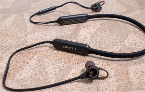 Best 7 Noise Cancelling Earbuds to Buy Online (by User Ratings)