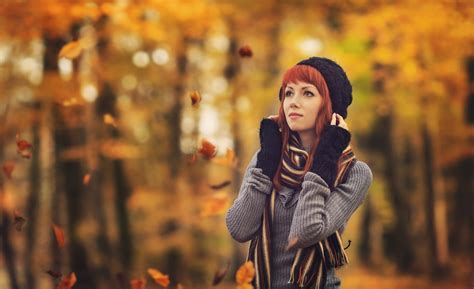 Wallpaper : leaves, women outdoors, model, autumn, beauty, season, photograph, portrait ...