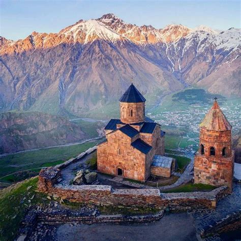 Gergeti Trinity Church, Republic of Georgia | MATTHEW'S ISLAND