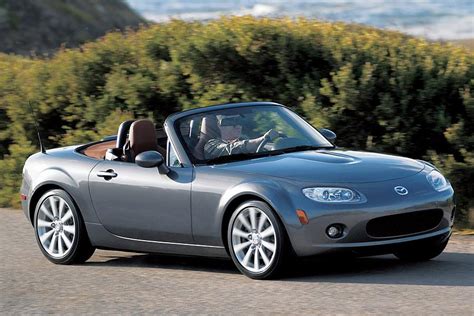 2006 Mazda MX-5 Miata Specs, Price, MPG & Reviews | Cars.com