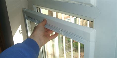 How to Fit Blinds - DIY Blind Fitting Tips - Blind Fitting Expert