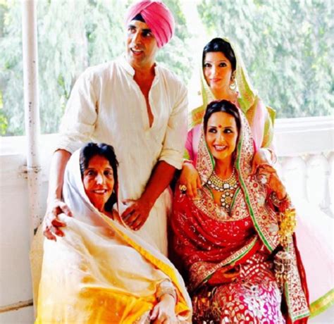 Presenting all details about Akshay Kumar's family that you may not know already!