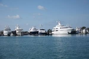 Albany Marina … New Providence Island (Nassau), BahamasCommuter Cruiser ...