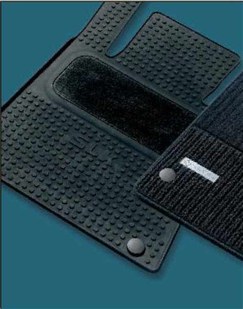 Mercedes benz rubber floor mats logo