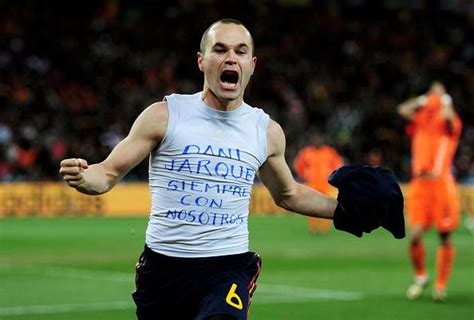 11 most iconic T-shirt messages by football players