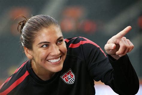 Players Gallery: Hope Solo USA Soccer Goalkeeper Bio News Records ...