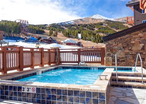 Crystal Peak Lodge | Summit Mountain Rentals