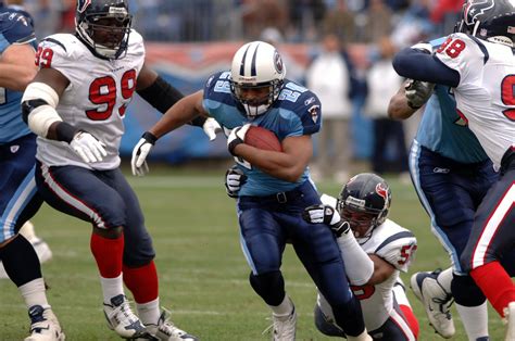 Tennessee Titans: 15 best running backs in franchise history - Page 3