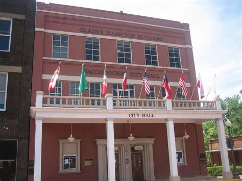 File:Nacogdoches, TX, City Hall IMG 0972.JPG - Wikimedia Commons