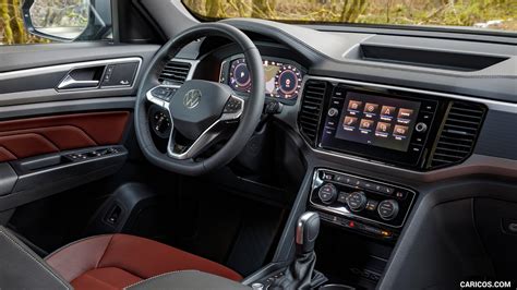 Volkswagen Atlas Cross Sport | 2020MY SEL Premium R Line (Color: Pure Gray) | Interior