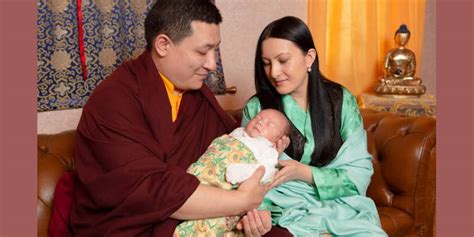 Karmapa Thaye Dorjee Shares Pictures of His Newborn Son - Tibetan Journal