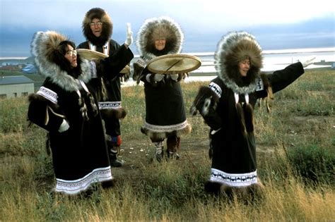 Inuit Drumming & Dancing - traditionally the drumming was done by the men | Inuit activities