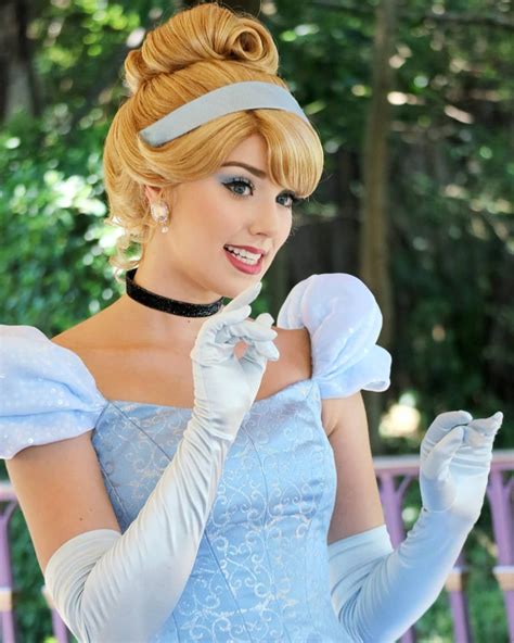 Beautiful Cinderella | Disney princess cosplay, Cinderella cosplay ...