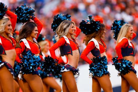 Popular Denver Broncos Cheerleader Is Leaving The Team - The Spun