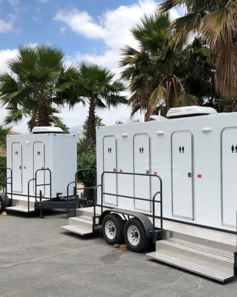 Importance Of Portable Restrooms During an Outdoor Wedding