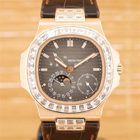 Patek Philippe Nautilus Diamond - Box and Papers June 2017 - Watches ...