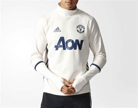 Manchester United training kit | New Manchester United training kit for ...